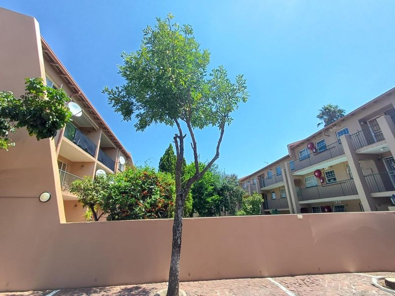 2 bedroom apartment in safe complex - Photo 4