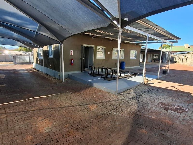 To Let: Office space in Eros - Photo 10