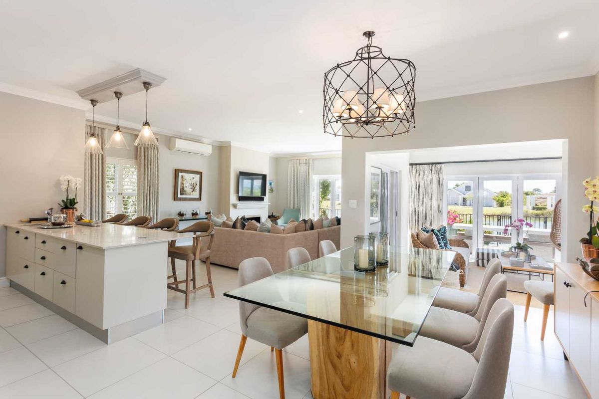 A Lakeside Four-Bedroom Double-Storey Home in The Vines on Val de Vie Estate - Photo 2