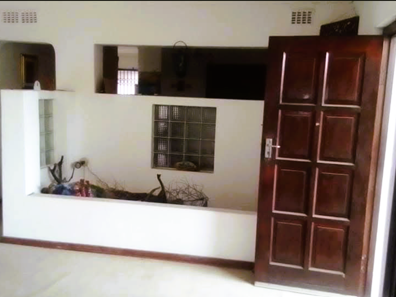 Beautiful Family Home Verulam - Photo 6