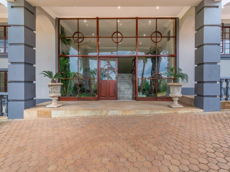 Elegance at your door step - Photo 6