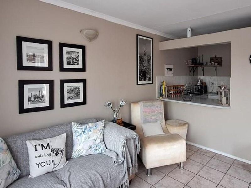 Priced to sell property - Photo 3