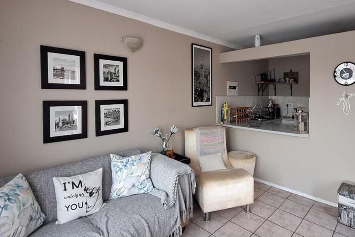 Priced to sell property - Photo 3