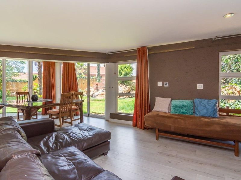 Family Living in the heart of Noordheuwel - Photo 4