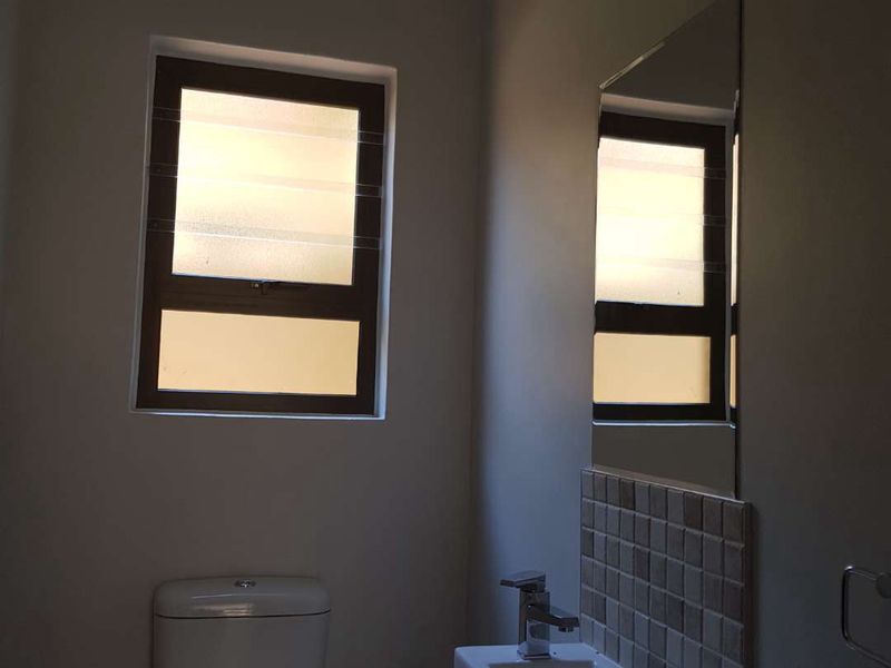 Riverthorn Townhouse For Sale - Photo 8