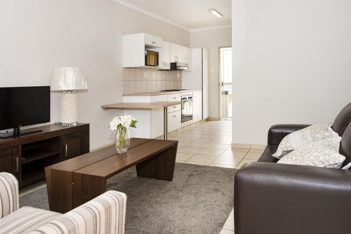 Townhouse for Sale - Pionierspark Ext 1 (Windhoek) - Photo 2