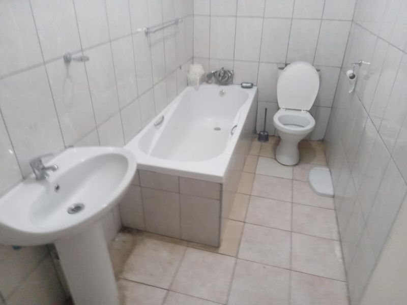 First Time Homeowners Dream house in Kwamsane. - Photo 7