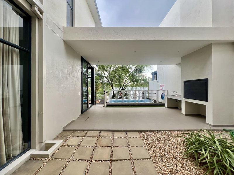 Exquisite townhouse for sale - Photo 8