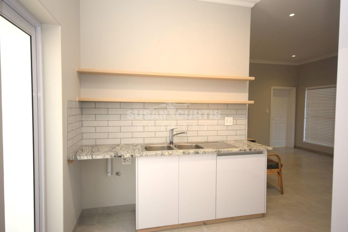 One bedroom flat very neat - Photo 4