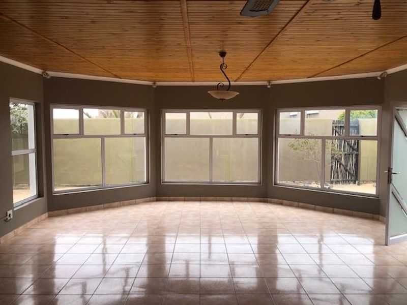 Huge Family Home for sale - Photo 6