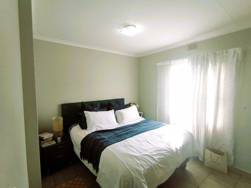 Modern 2-Bedroom Apartment in a Secure Estate - Photo 9