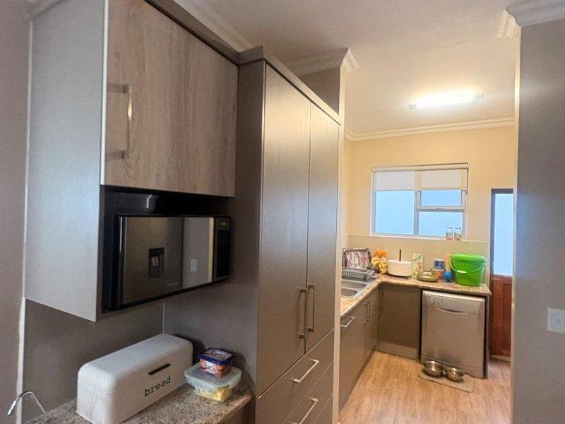 Furnished 3x Bedrooms House To Rent in Long Beach - Photo 7