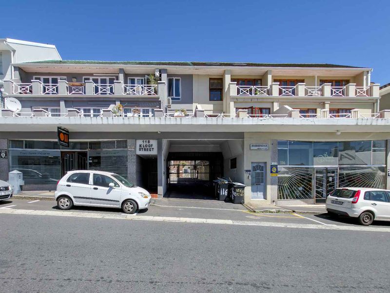 Studio Apartment for sale in Kloof Street - Photo 1