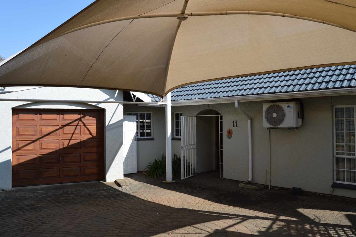 Modern Three Bedroom Family Home For Sale in Brackendowns - Photo 2