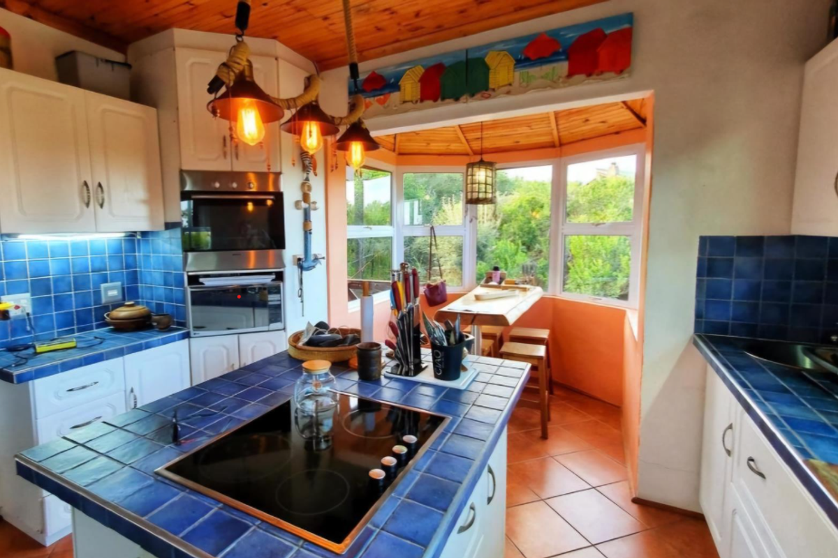 Exceptional, Unique, Multi-Level Coastal Home - Photo 4