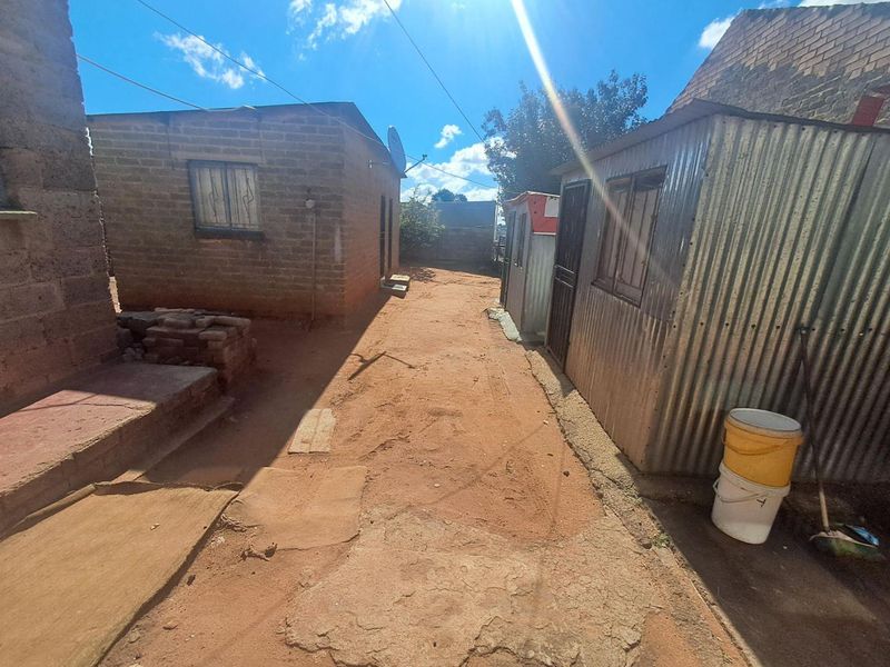 CASH BUYERS ONLY, CASH BUYERS ONLY - Photo 4