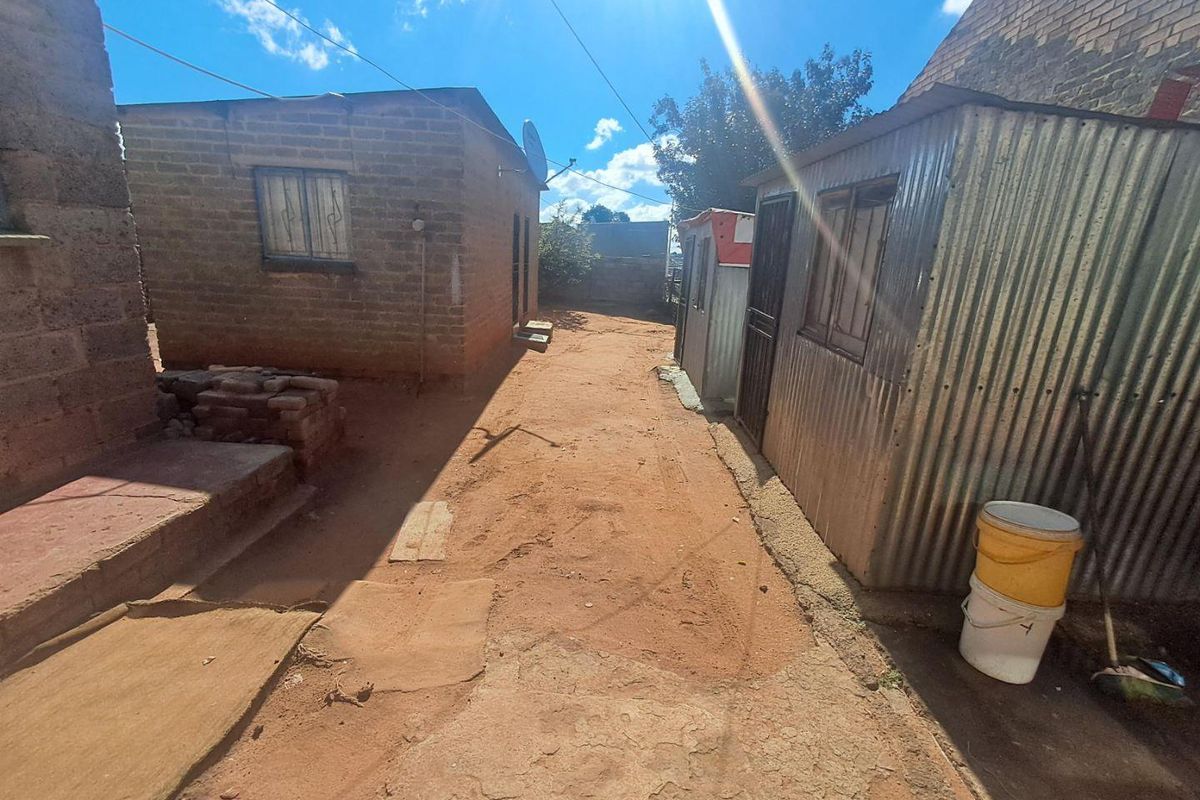 CASH BUYERS ONLY, CASH BUYERS ONLY - Photo 4