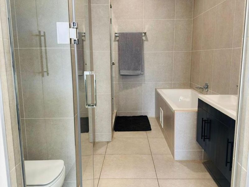 Modern 2 Bedroom/Bathroom for Sale - Photo 10
