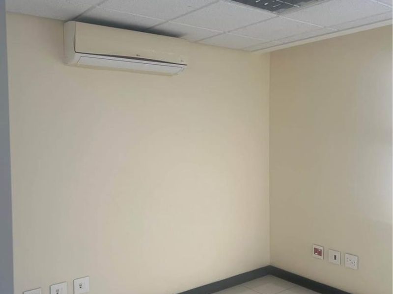Office Space To Let - Photo 8