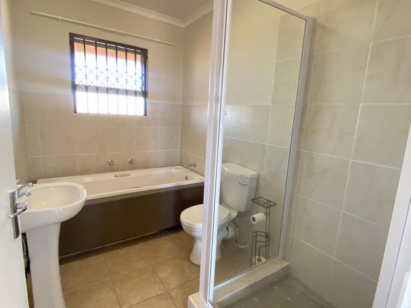 2 Bedroom Townhouse - Photo 7