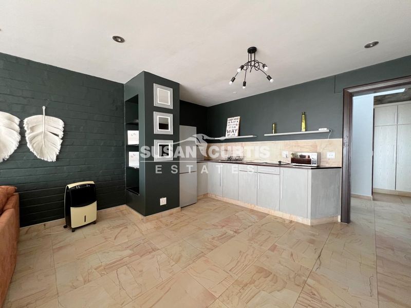 Stunning Beachfront Modern Home - Photo 8