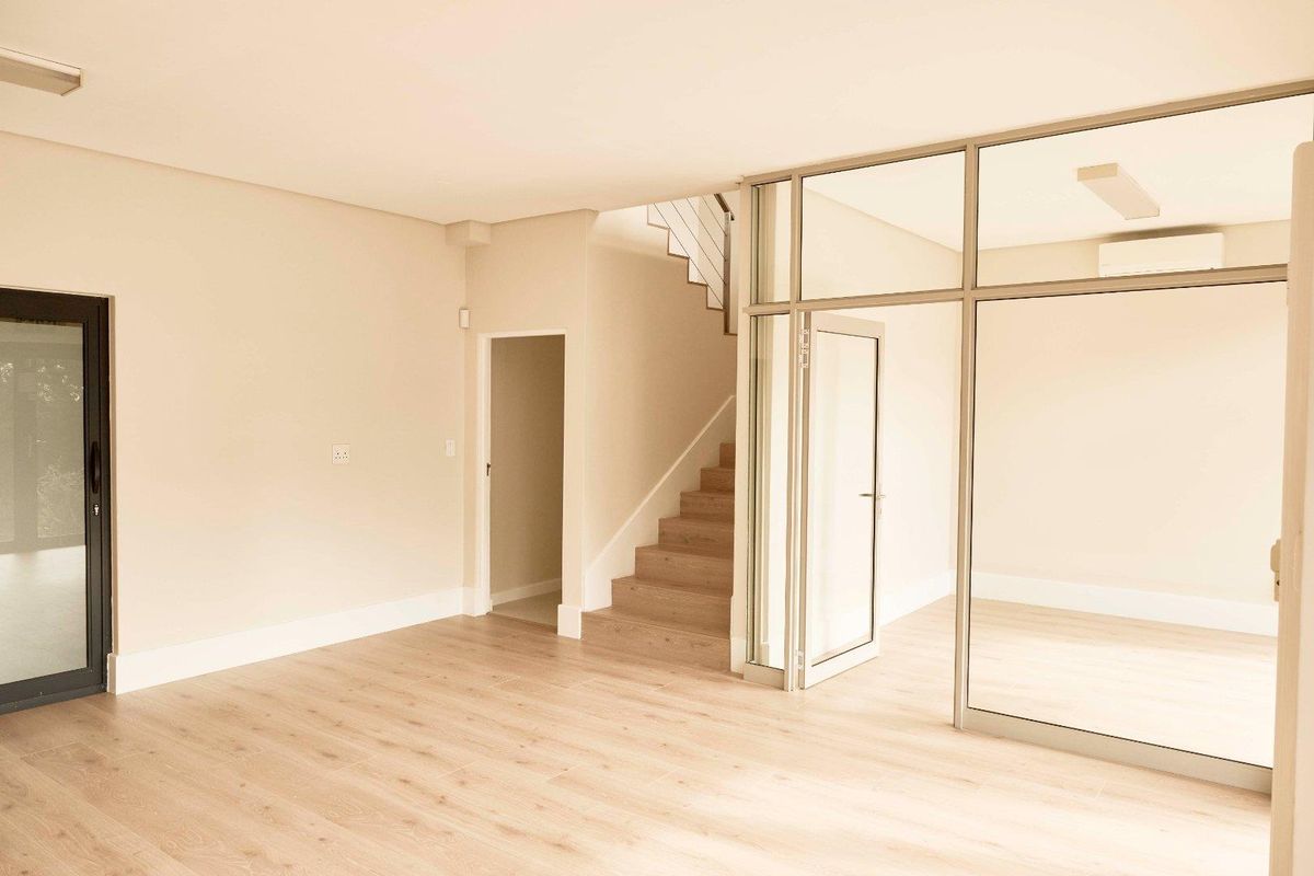 Newly Renovated Modern Offices in Westlake - Photo 4
