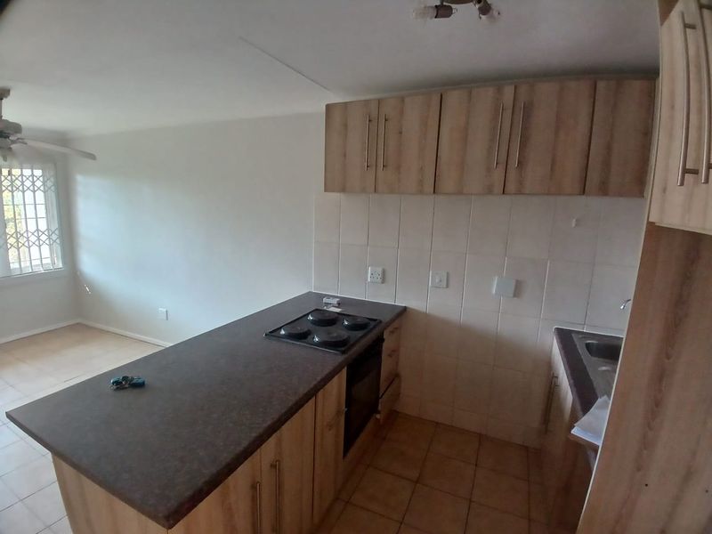 2 Bedroom to rent in Hatfield - Photo 5