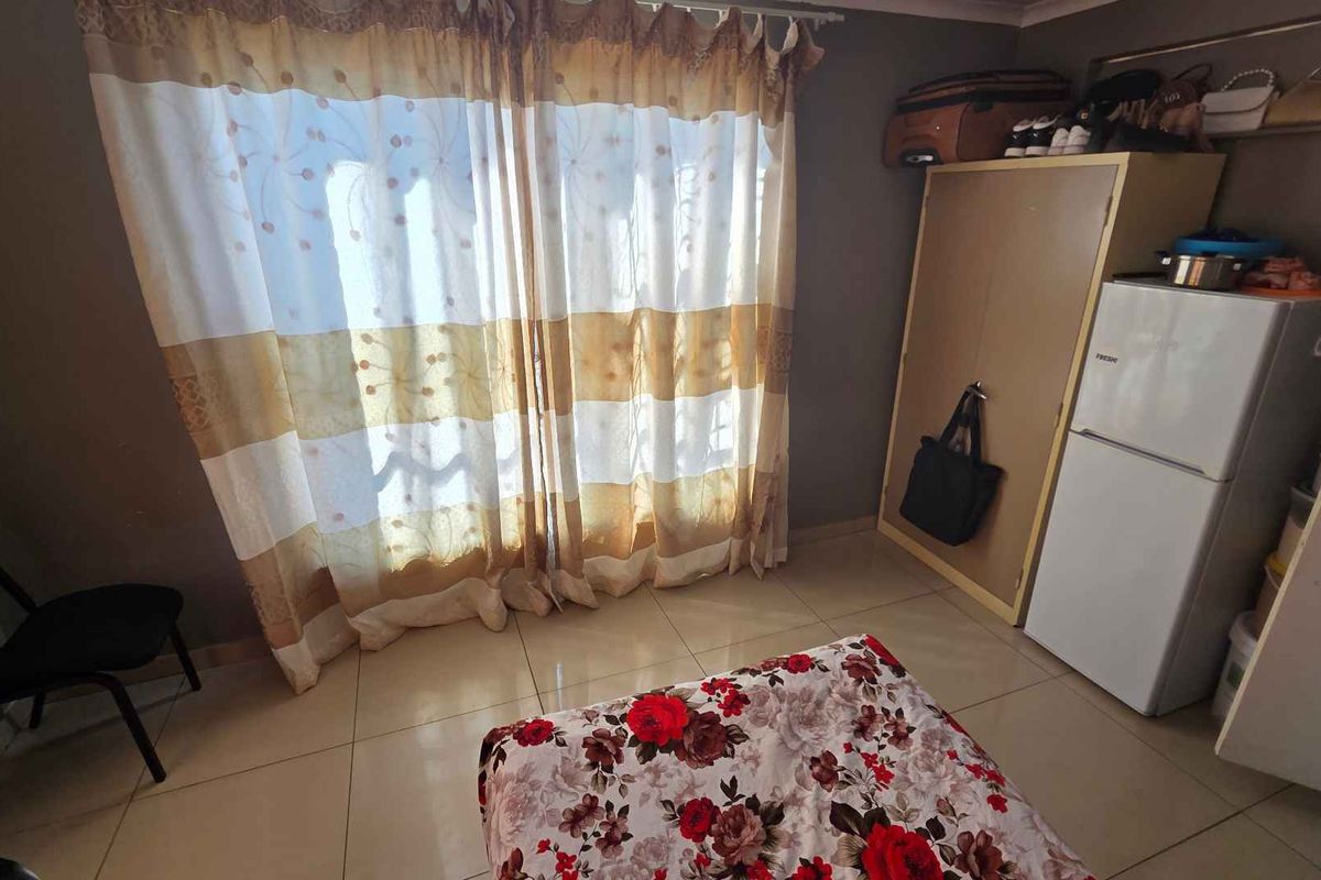 Prime Investment Opportunity – High Rental Income Student Property - Photo 4