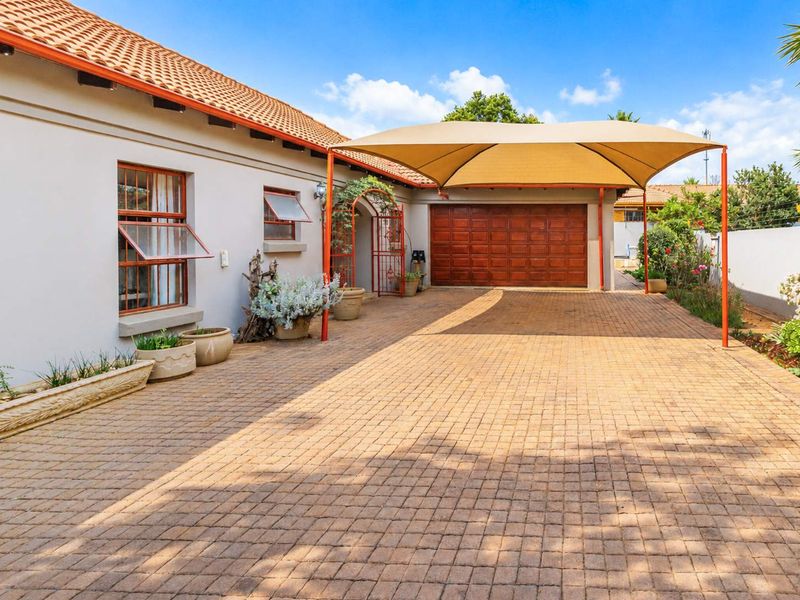 Eden Park Gem: Largest Stand in Secure Gated Community! - Photo 2