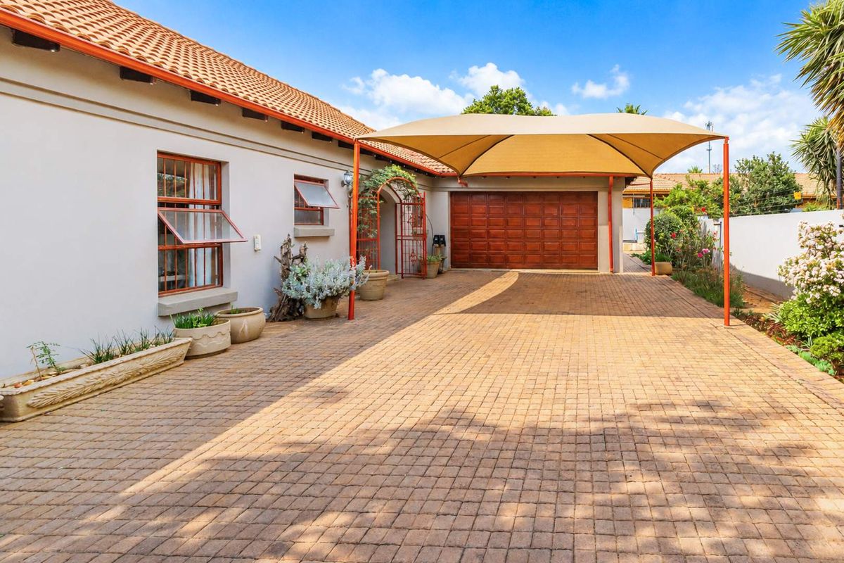 Eden Park Gem: Largest Stand in Secure Gated Community! - Photo 2
