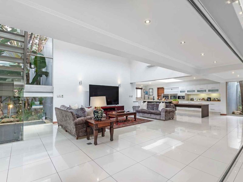 4 BEDROOM HOUSE FOR SALE IN FOURWAYS GARDENS LIFESTYLE ESTATE - Photo 8