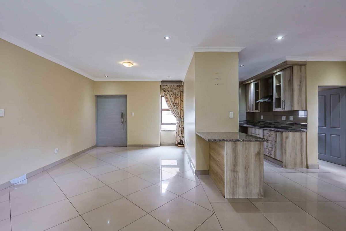 Prime 3 Bedroom Home in Exclusive Pretoria East Estate - Photo 5