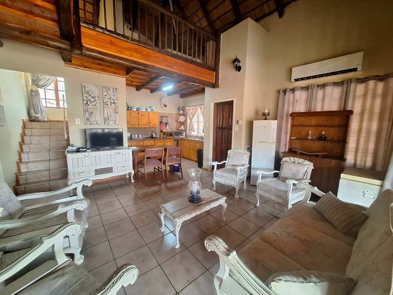 Modern Meets Rustic: Your Bushveld Sanctuary Awaits - Photo 8