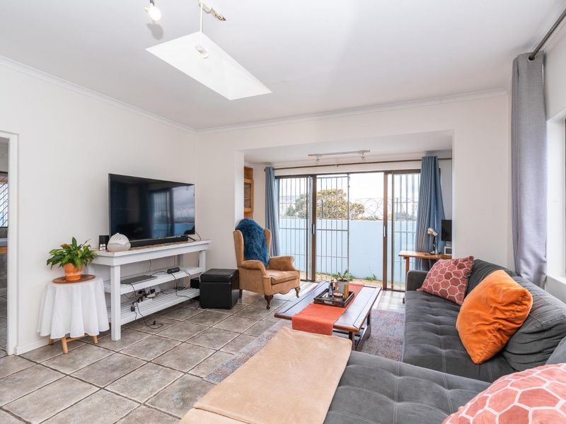 Lock up and live the Woodstock lifestyle - Photo 5