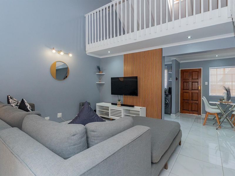 Modern, Safe & Secure 3-Bedroom Townhouse in Van Riebeeck Park - Photo 3