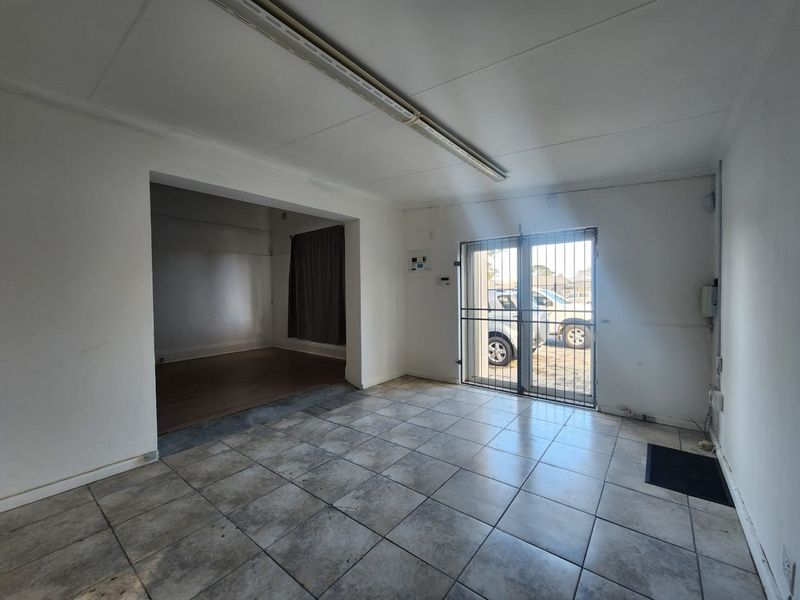 Versatile Open-Plan Office Space in the Heart of Walmer - Photo 7