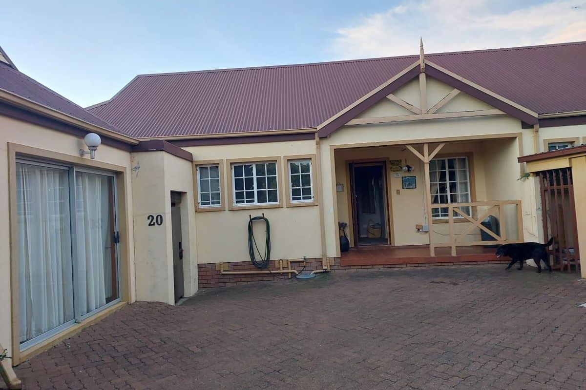 3 Bedroom Home for Sale in Secure Complex. - Photo 2