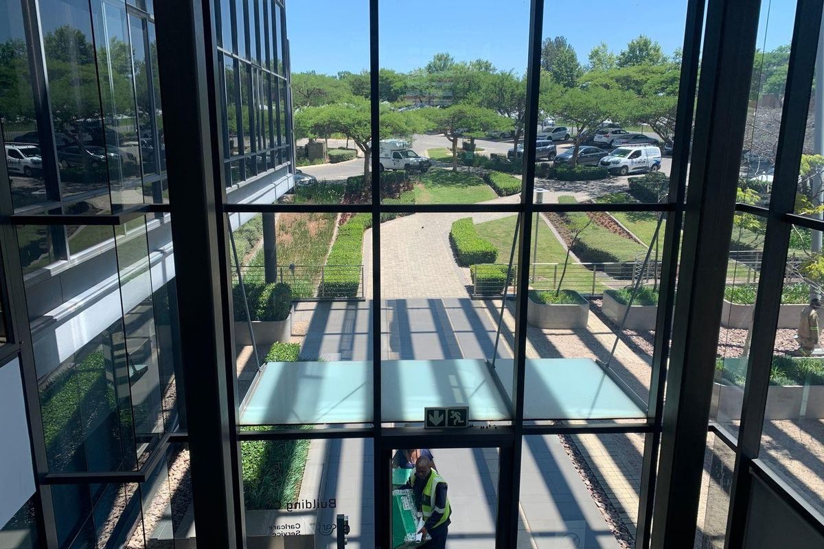 612m2 Woodmead North Offices To Let - Photo 3