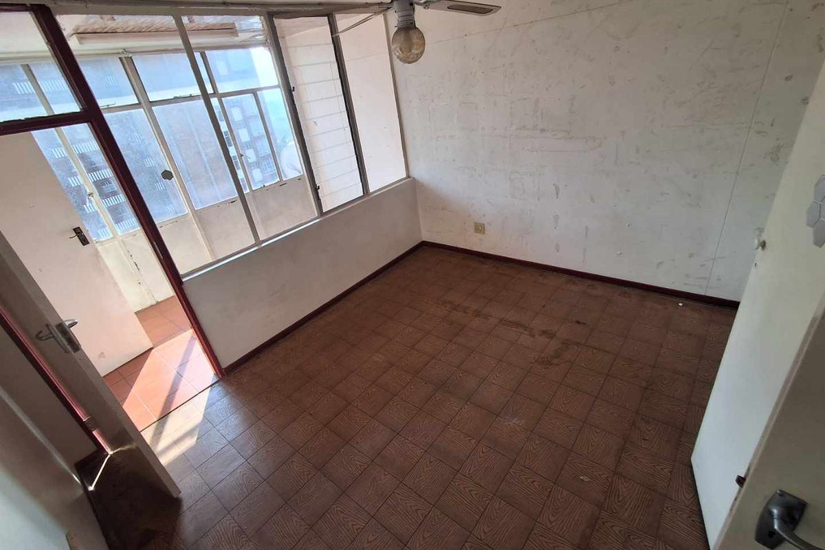 1.5 bedroom flat - Photo 4