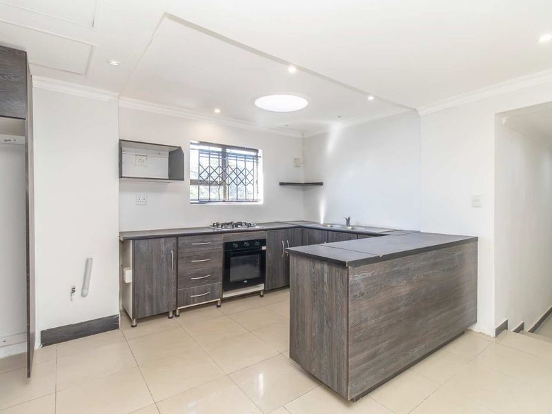 Spacious 3 Bed House to Let in Blairgowrie - Photo 8