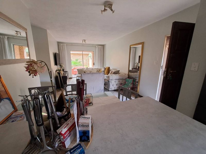 BEAUTIFUL Apartment for sale in Eco Park Estate. - Photo 6