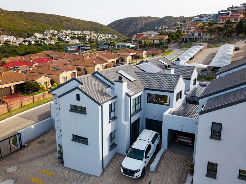 Island View living: Secure, spacious & ready for occupation - Photo 5