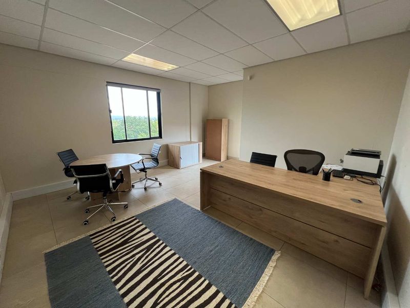 Executive office to rent on Robert Mugabe Ave - Photo 6