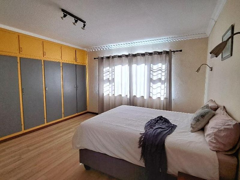 Spacious home on large plot close to Duneside School and Dunes Mall - Photo 7