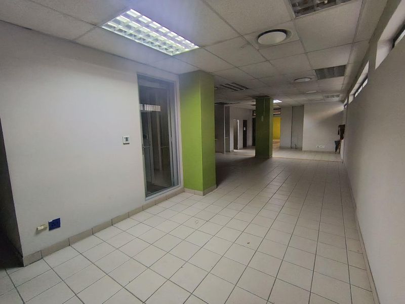 Premium Retail Space in a High-Exposure Commercial Hub  Position your business where opportunity meets visibility. - Photo 6