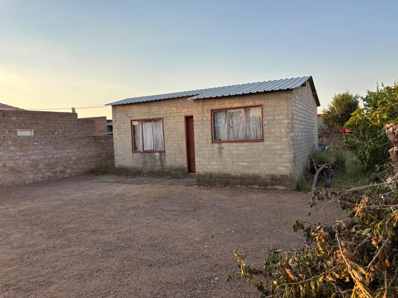 FLIPPING OPPORTUNITY - Photo 2