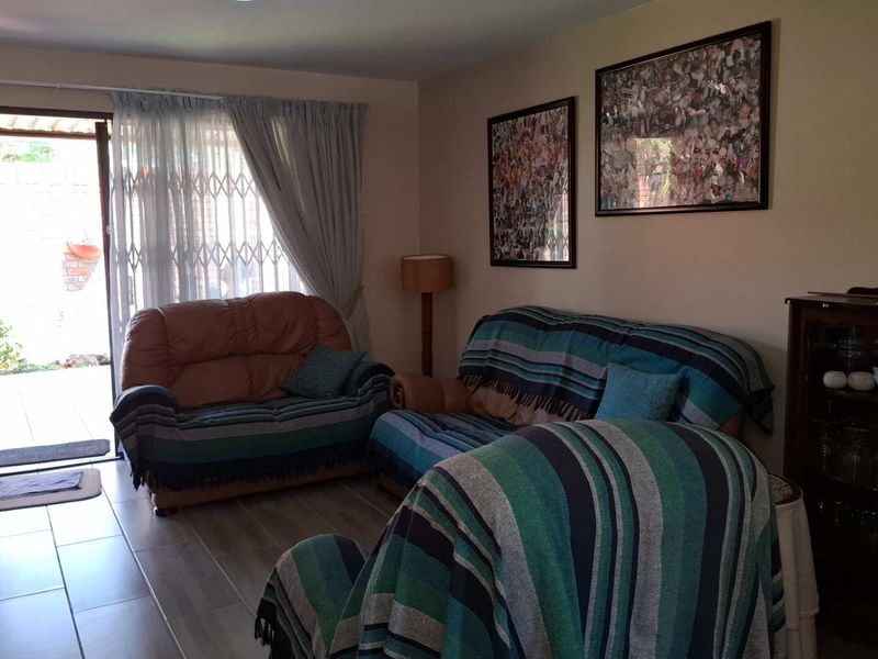 Secure Facebrick Duplex in Small Complex - Photo 2