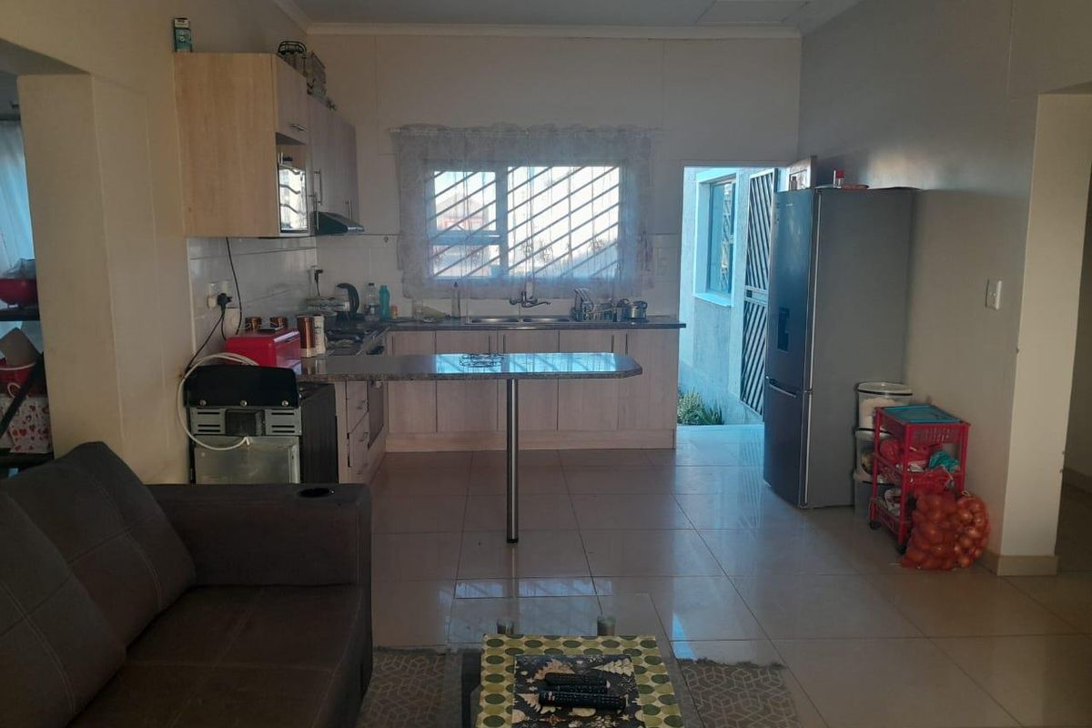 3-BEDROOM FAMILY HOME FOR SALE | OSONA VILLAGE - Photo 2