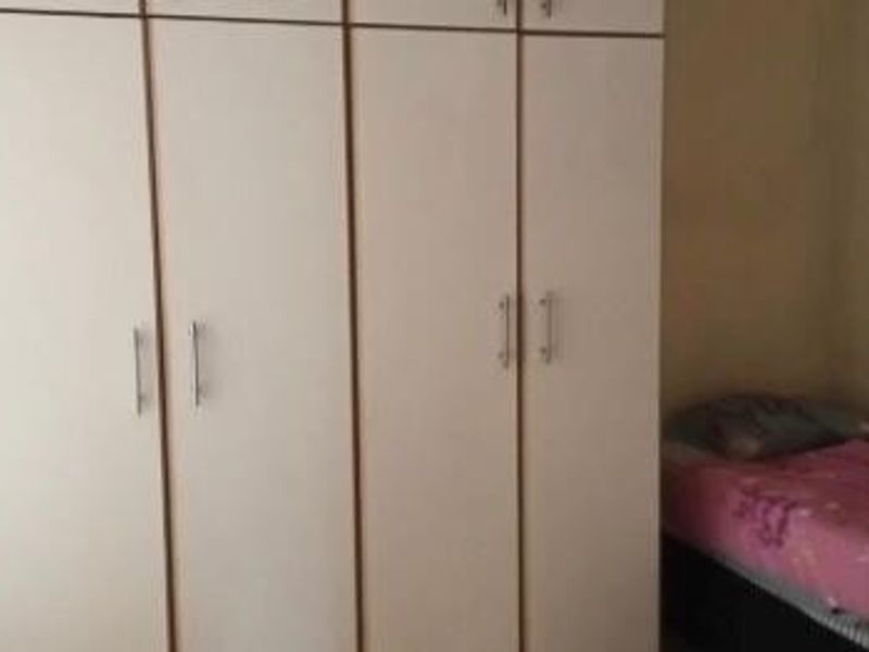 House for Sale in Silverglen - Photo 6