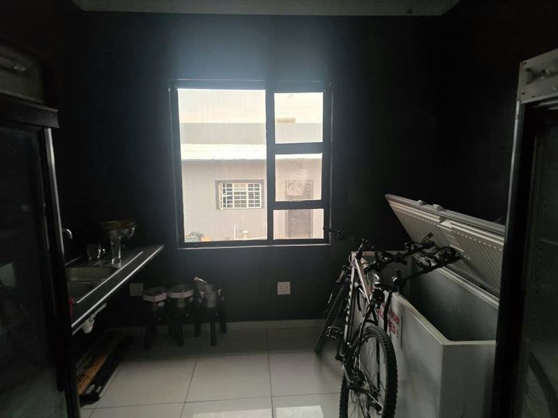 Business Property For Sale in Windhoek CBD - Photo 8